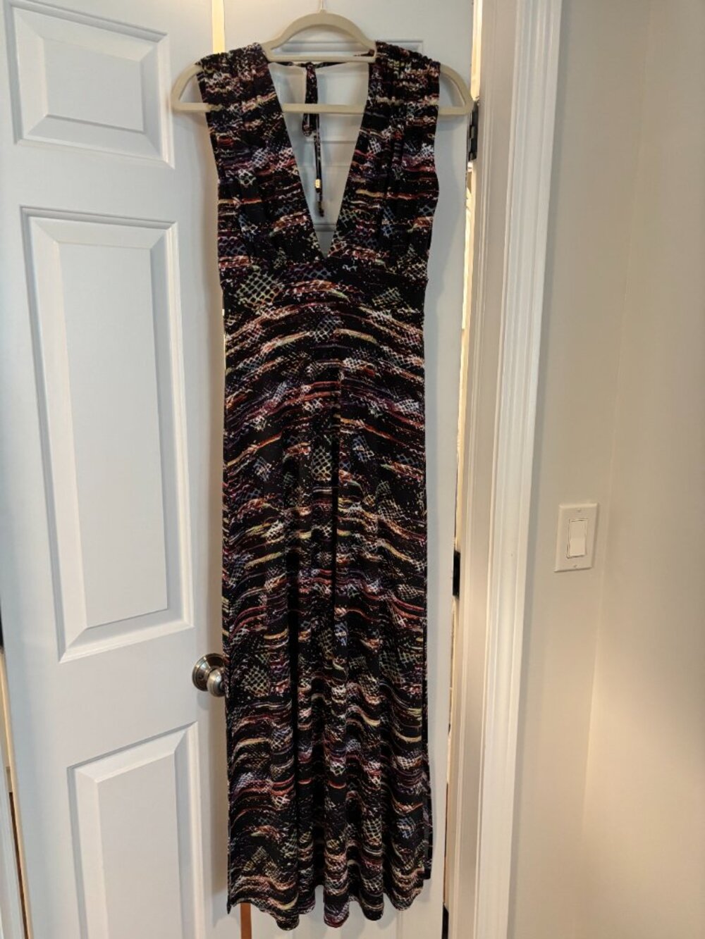 Veronica M Stretch Deep V-Neck Maxi Dress - Snakeskin Pattern size L